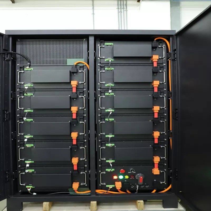 Dostosowany głęboki cykl wysokiego napięcia 20 kWh 30 kWh litowo-jonowy Lifepo4 Szafka na baterie słoneczne